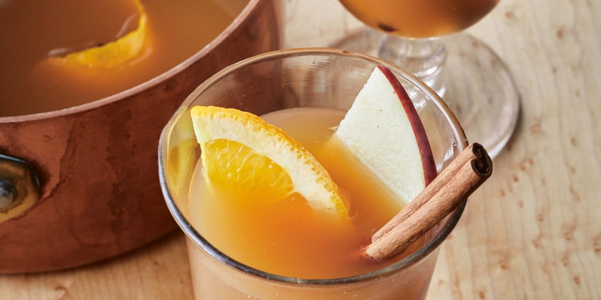 hot spiced apple cider