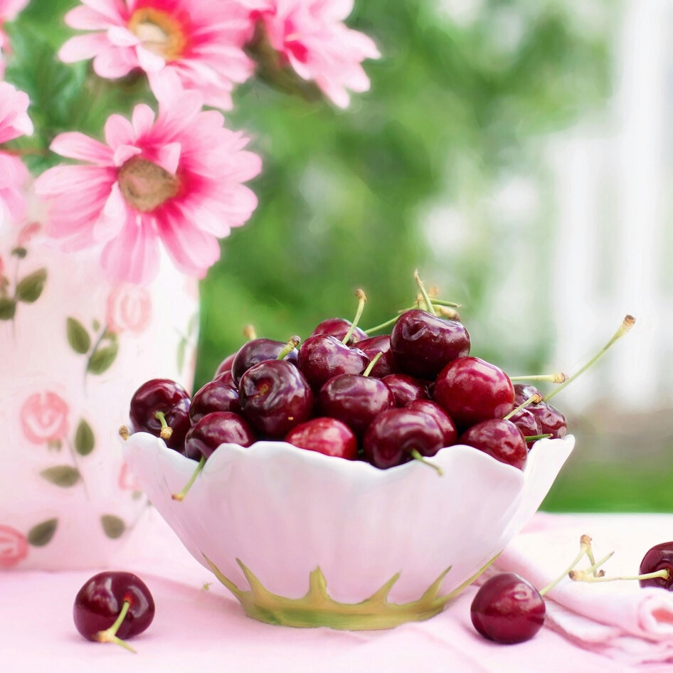 To Reap the Benefits of Cherry Season, Be Like Oprah, Martha, and Bobby Flay&nbsp;