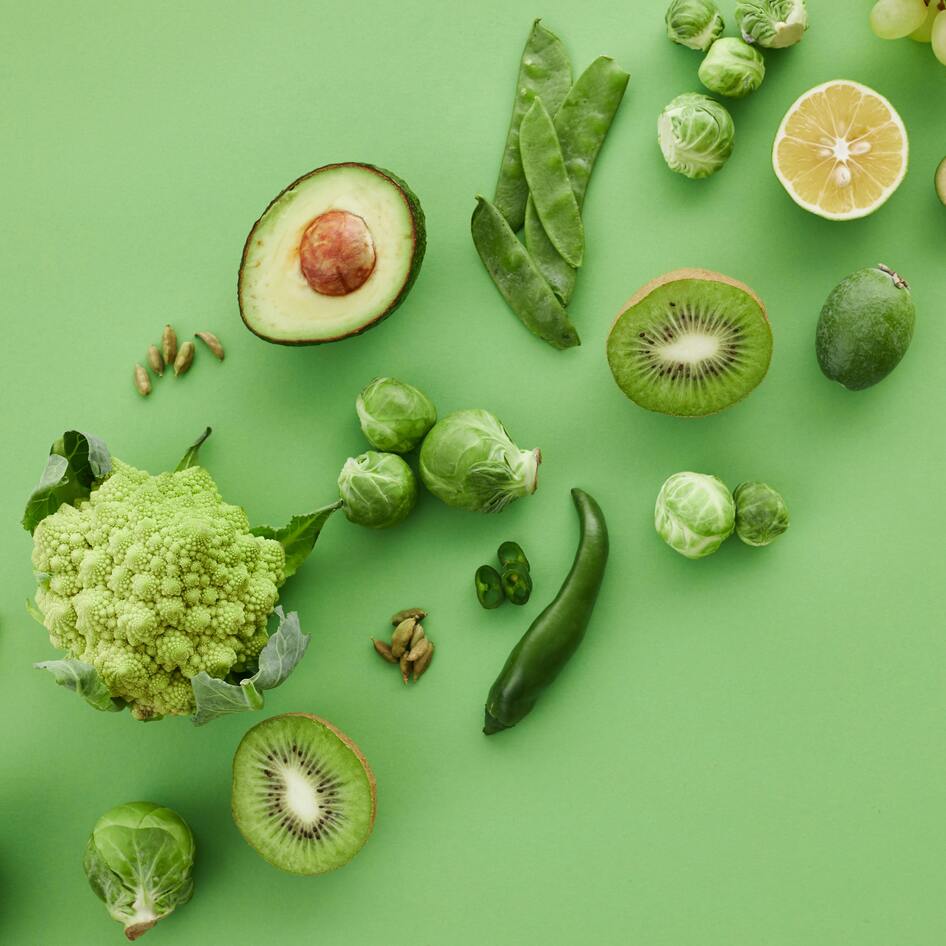 From Zoodles to Cashew Cheese, Here’s What You Actually Eat on a Raw Vegan Diet