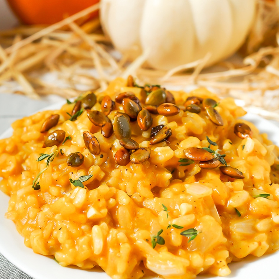 The Benefits of Pumpkin Seeds (And Why They're Not Just for Fall)