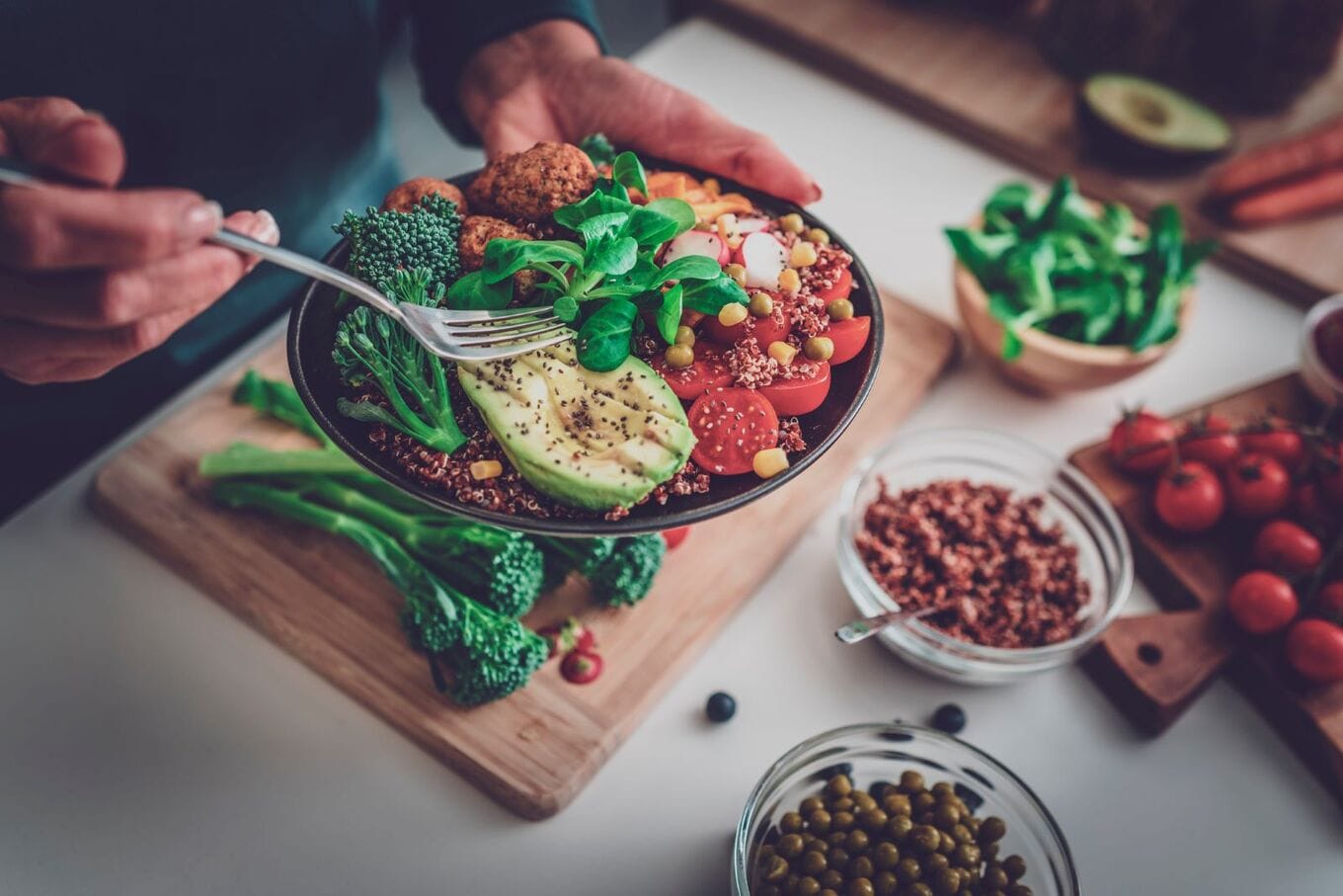 VegNews.HealthyVeganSalad.Getty