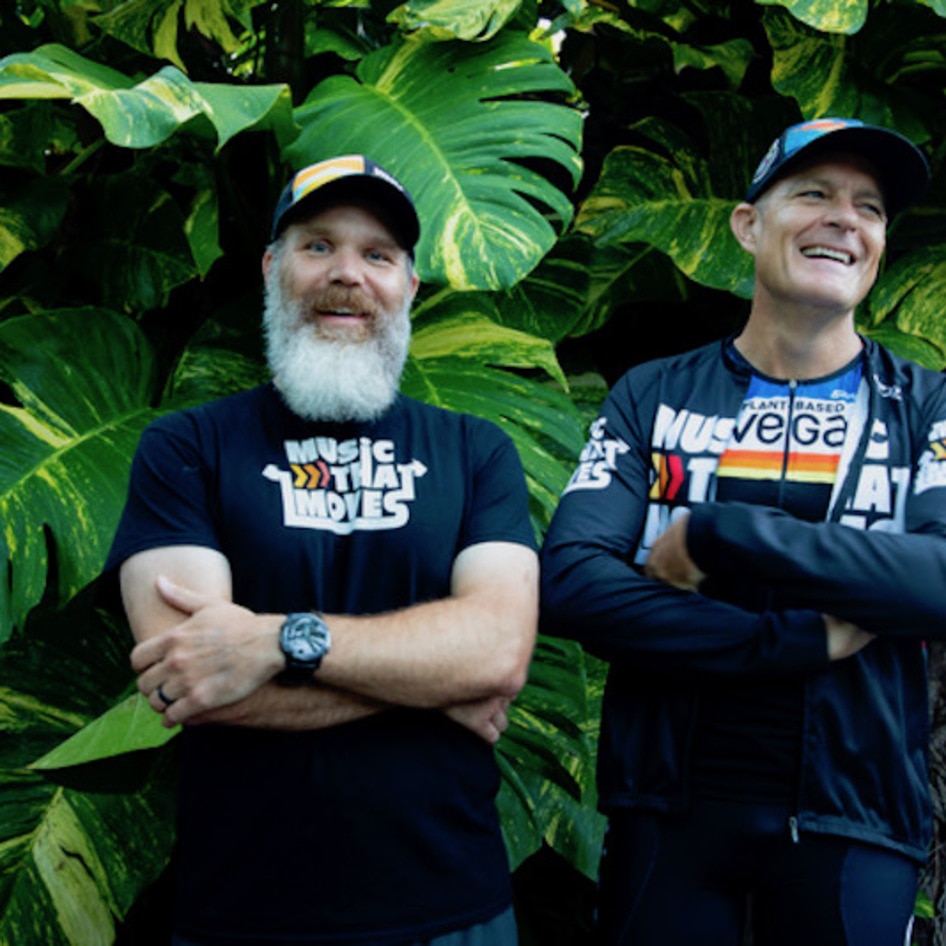 What These Vegans Eat to Swim 2.4 Miles, Bike 112 Miles, and Run a Marathon, Consecutively