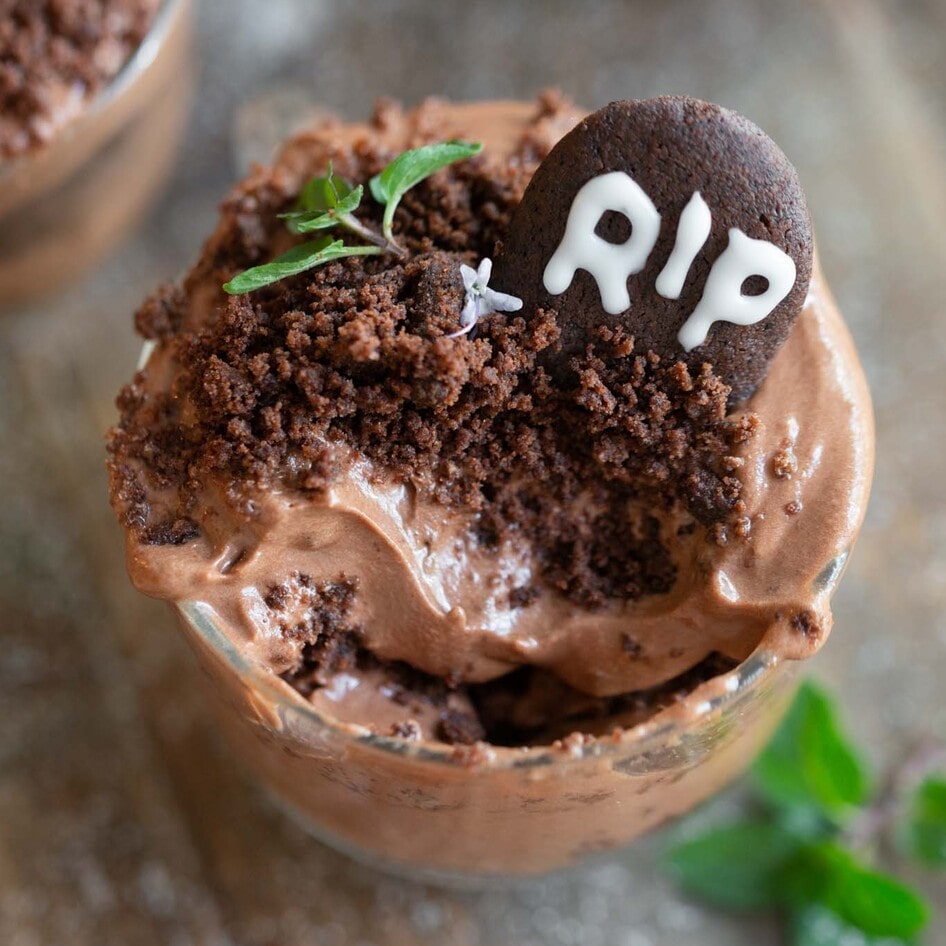 Graveyard Chocolate Mousse Pots With Cookie Crumbles (Sugar-Free!)
